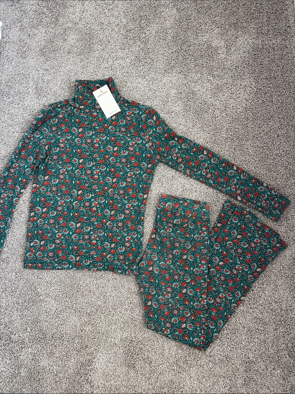 Antik Batik Green and Red Floral Set